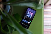 Spotify مشترکان بیشتری را به دست می آورد ، اما سود آن به این علامت نرسید