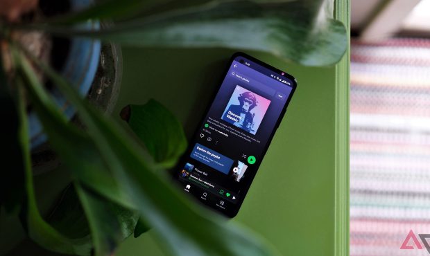 Spotify مشترکان بیشتری را به دست می آورد ، اما سود آن به این علامت نرسید Spotify مشترکان بیشتری را به دست می آورد ، اما سود آن به این علامت نرسید